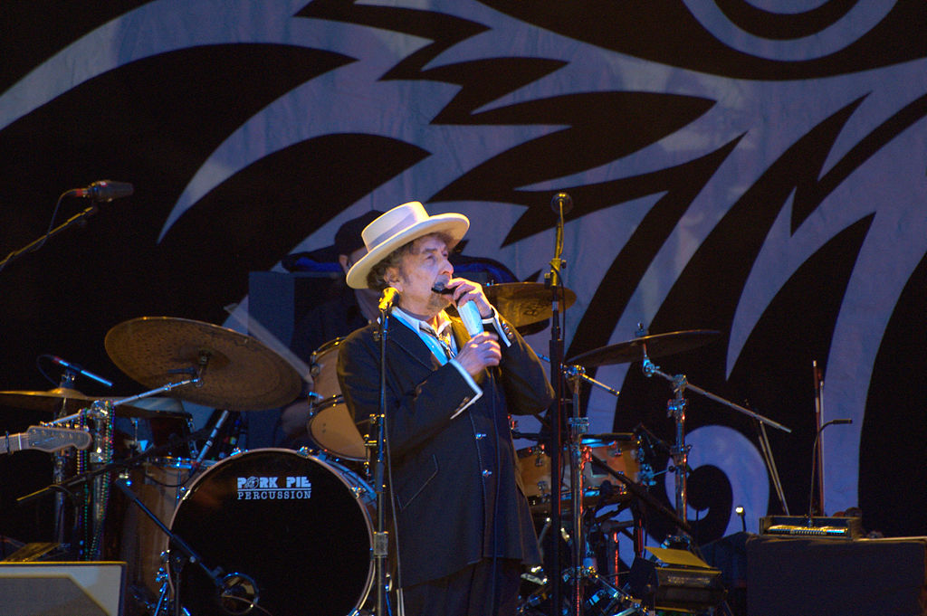 "Bob Dylan Finsbury Park London 2011" by Francisco Antunes - Flickr. Licensed under CC BY 2.0 via Commons - https://commons.wikimedia.org/wiki/File:Bob_Dylan_Finsbury_Park_London_2011.jpg#/media/File:Bob_Dylan_Finsbury_Park_London_2011.jpg
